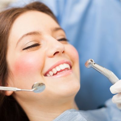 What Are The Reason That You Should Go For The Dental Implants?